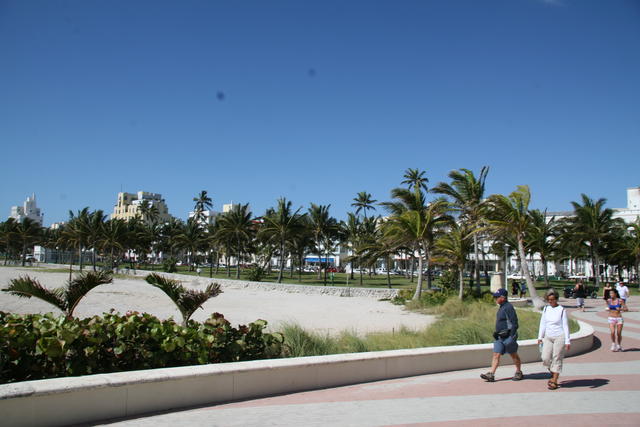 Coast path, South Beach, Miami