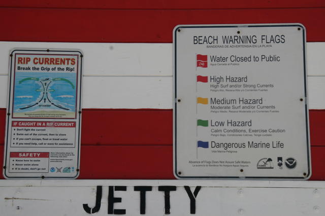 Swimming warnings in force (South Beach, Miami)