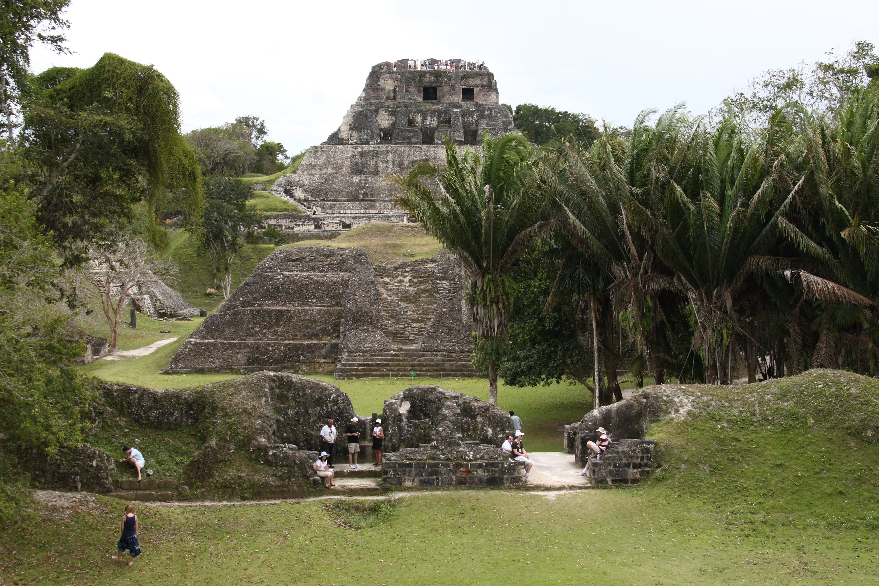 Xunantunich: view across plazas to El Castillo