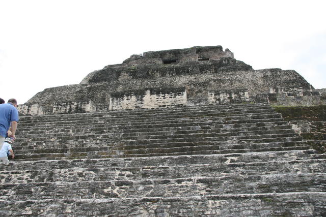 Xunantunich: El Castillo