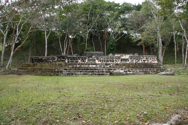 Xunantunich: original entrance