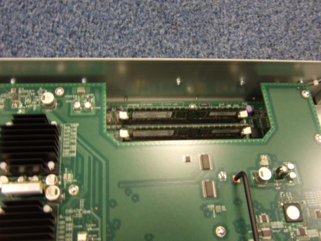 Nexus 5020 - RAM visible (left hand side of bottom mobo)