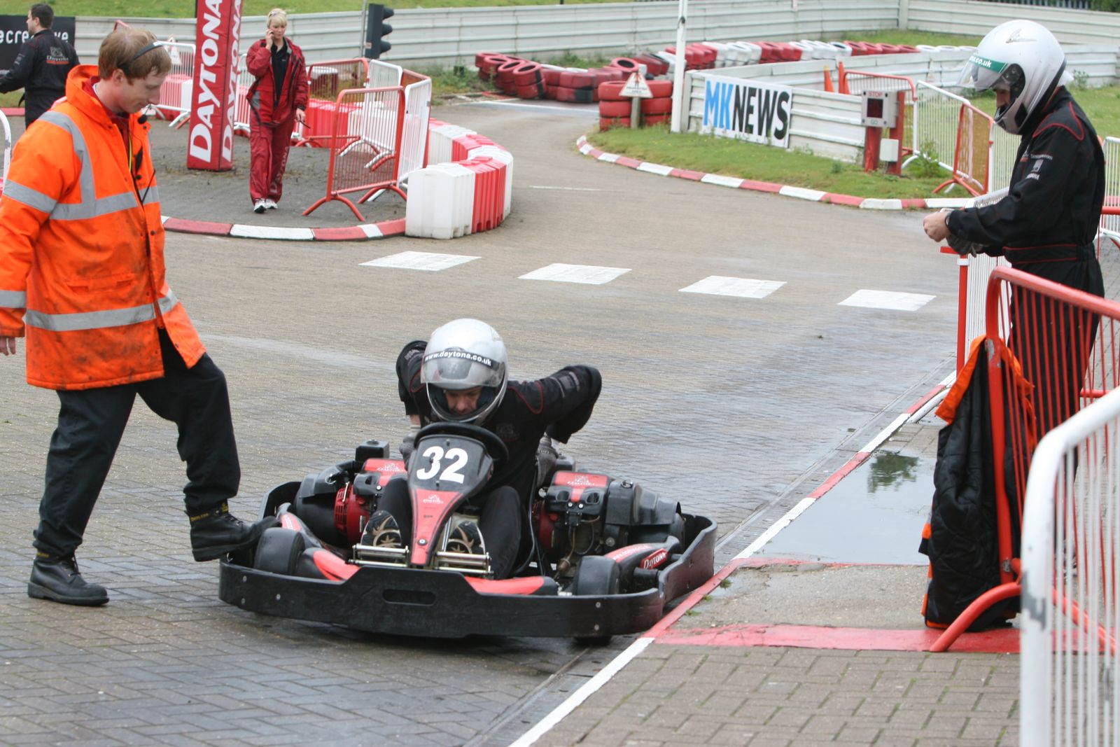 Ben @ Betfair coming into the pits for driver change